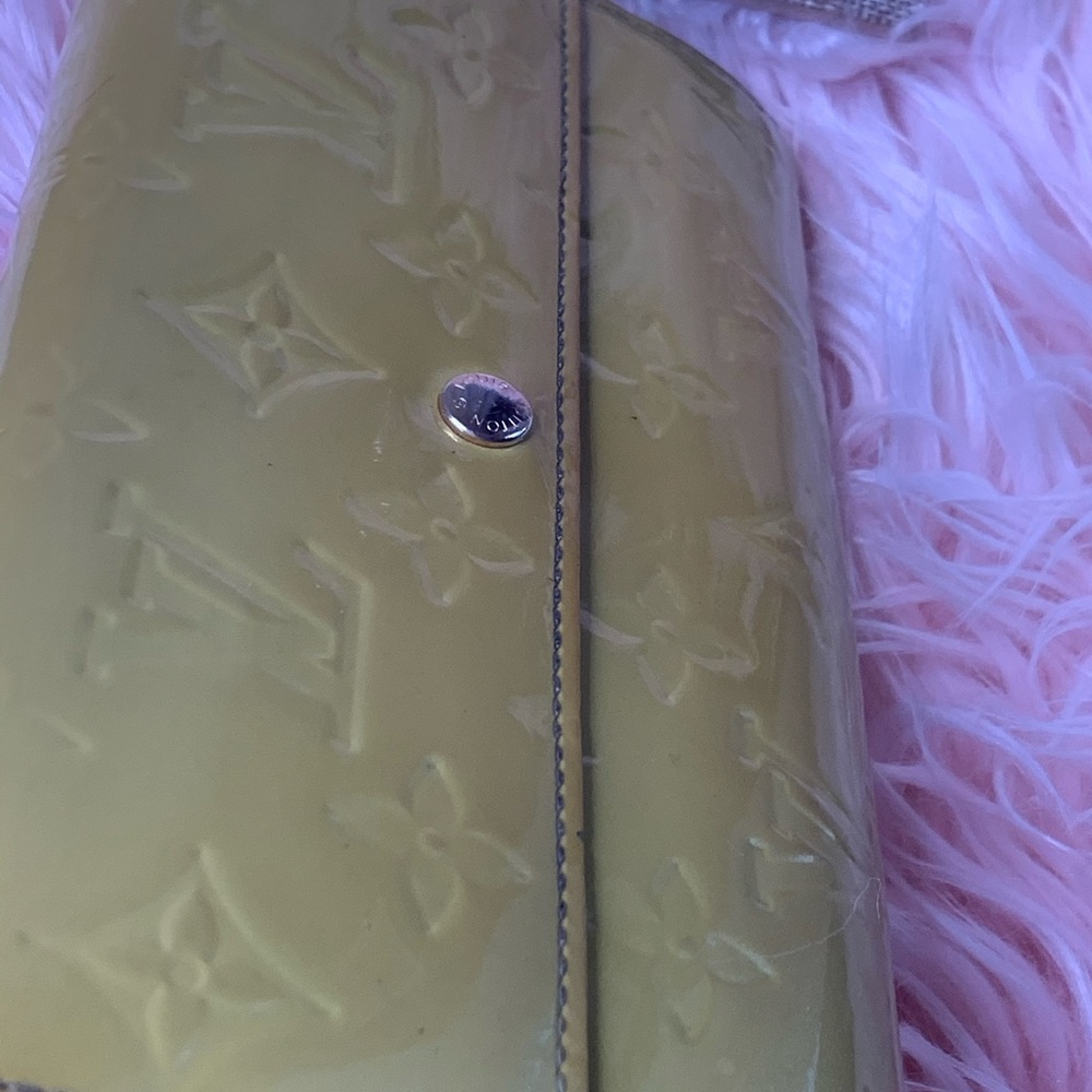 Project Ready! Louis Vuitton Monogram Vernis Sarah Wallet - Picture 5 of 12